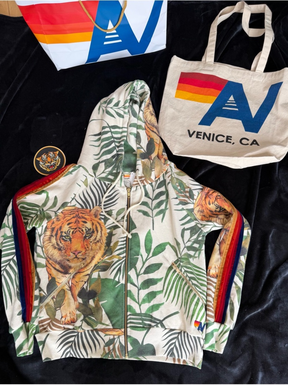 - - NWT Aviator Nation JUNGLE TIGER Print Zip Hoodie Small RARE + Tote